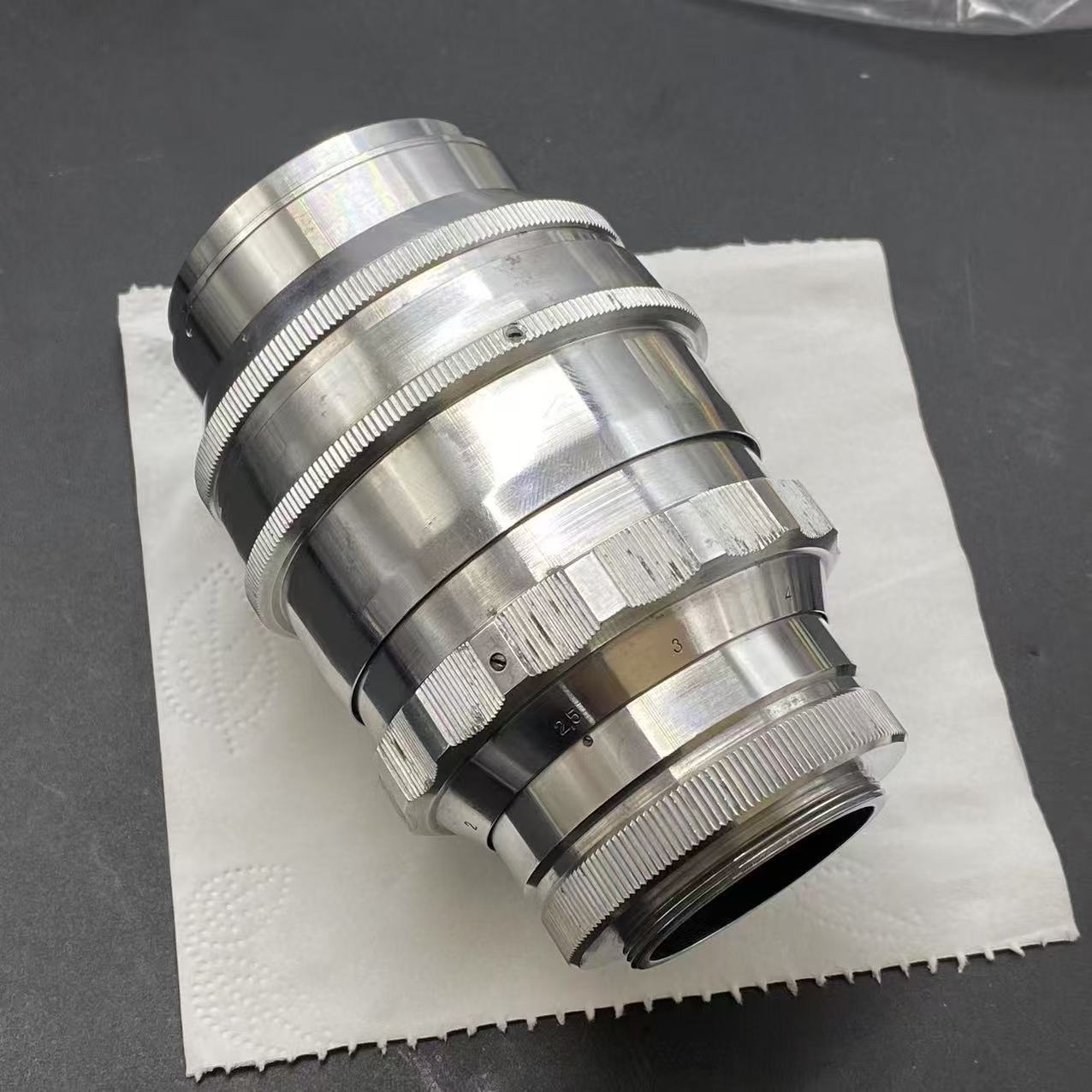 [Product=Lens][Brand=ZENIT][Model=TAIR-11][FocalLength=133][MaxAPT=2.8][Mount=M39][SN=008963][Frame=135][Date=20250312][MD5=0a0a1f6ff239f266f02db40e24d5e16c].jpg