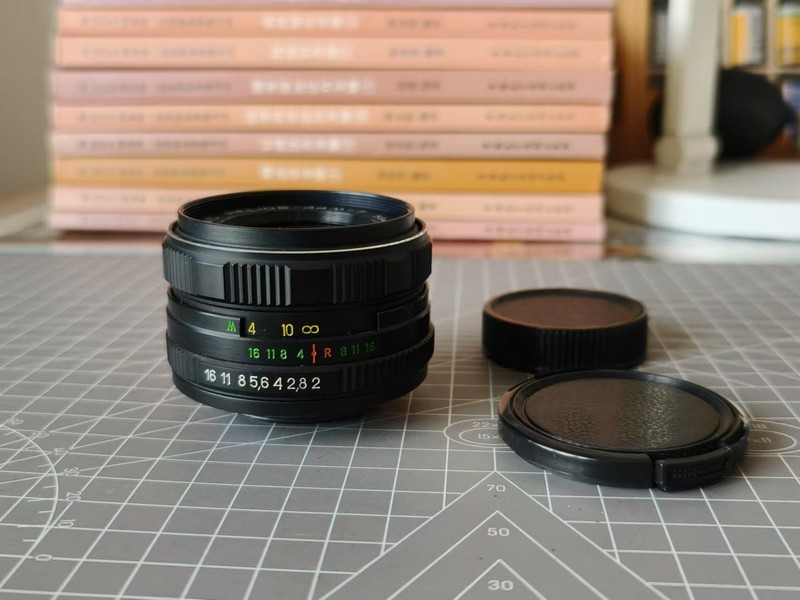 [Product=Lens][Brand=ZENIT][Model=HELIOS-44M-7][FocalLength=58][MaxAPT=2][Mount=M42][Frame=135][Date=20250322][MD5=7c2b98cabda242e558180f680477958c].jpg