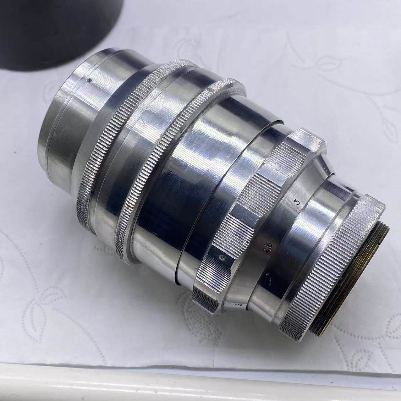 [Product=Lens][Brand=ZENIT][Model=TAIR-11][FocalLength=133][MaxAPT=2.8][Mount=M42][SN=026710][Frame=135][Date=20250404][MD5=8e8d75cbea7a46569d53278a87dcb3dc].jpg