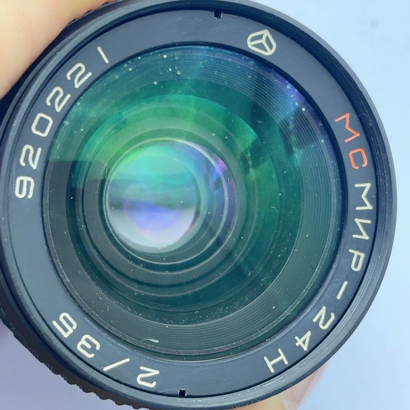 [Product=Lens][Brand=ZENIT][Model=MC МИР-24H][FocalLength=-35][MaxAPT=2][SN=920221][Date=20250406][MD5=bb0459ea69d7e12d50ba2d5f51bd75a7].jpg