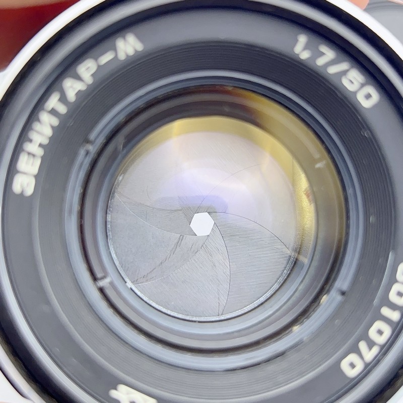 [Product=Lens][Brand=ZENIT][Model=ЗЕНИТАР-М][FocalLength=50][MaxAPT=1.7][Mount=M42][SN=801070][Frame=135][Date=20250406][MD5=7e5d309b03357000fbd767a6aafb3671].jpg