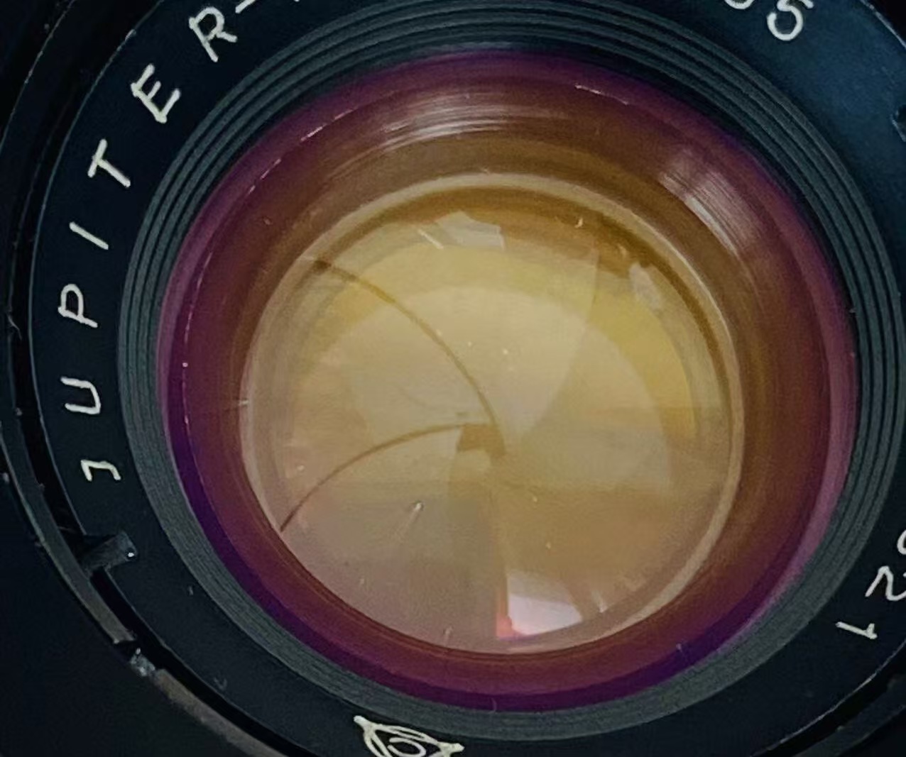 [Product=Lens][Brand=ZENIT][Model=JUPITER-12][FocalLength=35][MaxAPT=2.8][Mount=RF][SN=8615821][Frame=135][Date=20250406][MD5=eca25011ebd8f3686414c62637b0b8ee].jpg