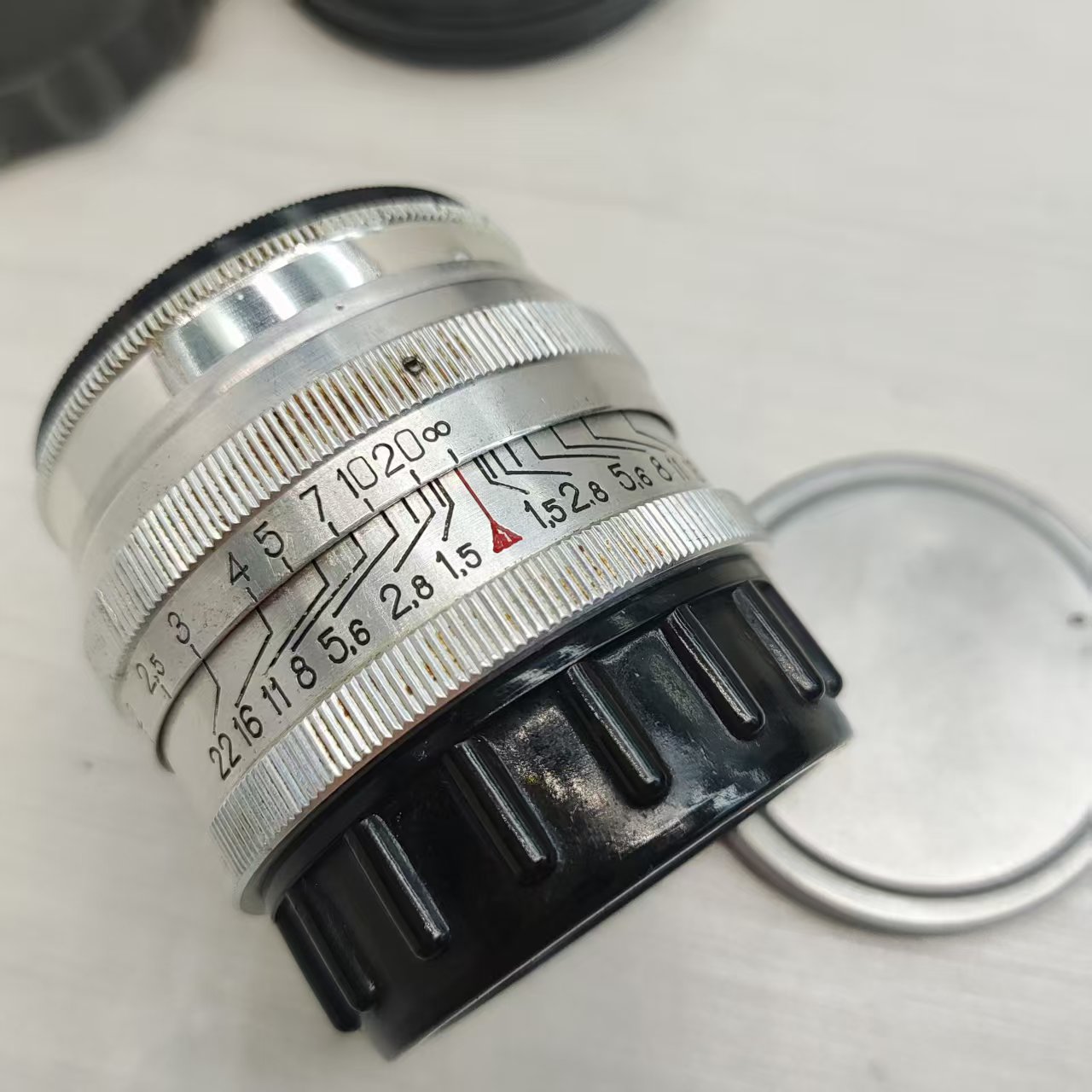 [Product=Lens][Brand=KMZ][Model=ЮПИТЕР-3][FocalLength=50][MaxAPT=1.5][Mount=L39][SN=720157][Frame=135][Date=20250409][MD5=e540e867a4f1cf8bdeb725d935359e17].jpg