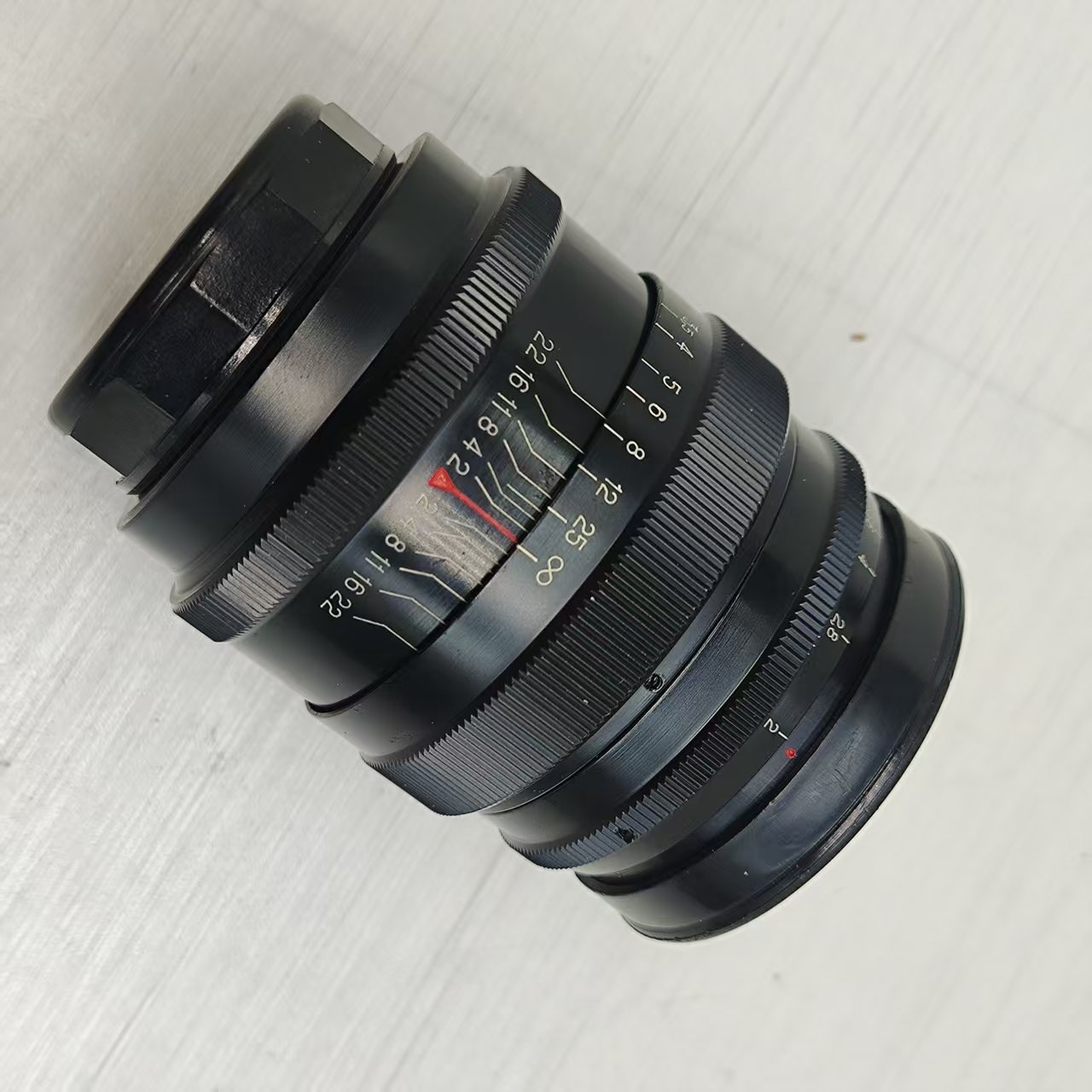 [Product=Lens][Brand=KMZ][Model=JUPITER-9][FocalLength=85][MaxAPT=2][Mount=L39][SN=8803074][Frame=135][Date=20250416][MD5=cd8a0c32224a22bd5aff9533d16bc205].jpg