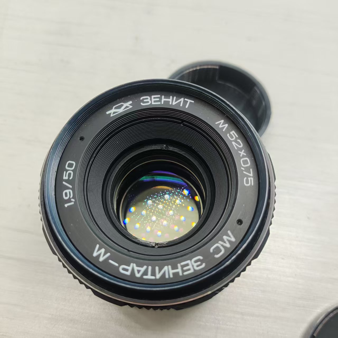 [Product=Lens][Brand=ZENIT][Model=ЗЕНИТАР-М][FocalLength=50][MaxAPT=1.7][Mount=M42][Frame=135][Date=20250417][MD5=9db2888c98b75607f743c192f4aad188].jpg
