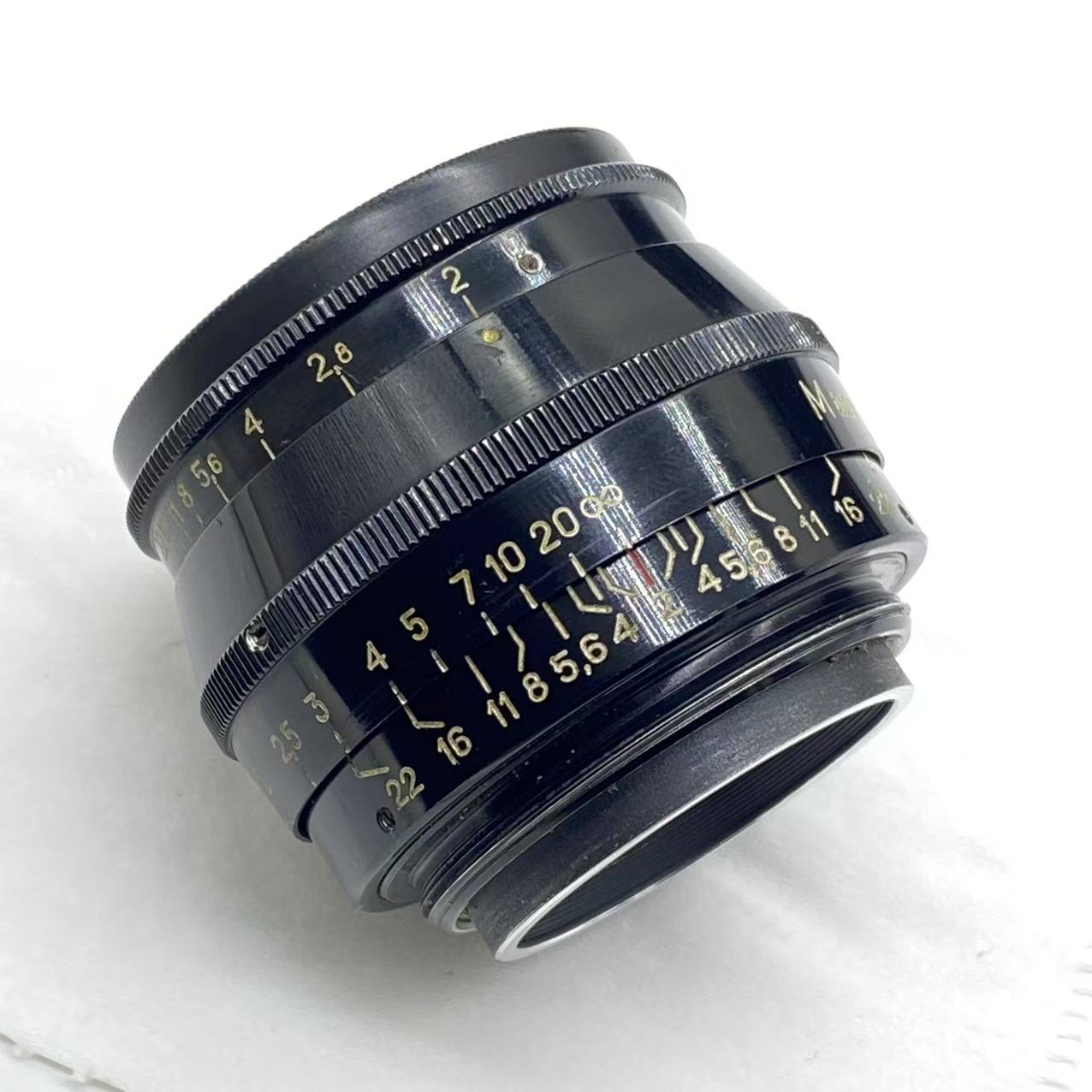 [Product=Lens][Brand=KMZ][Model=ЮПИТЕР-8][FocalLength=50][MaxAPT=2][Mount=L39][SN=8512697][Frame=135][Date=20250419][MD5=95fe6c831715a0c760fa47b72c59b755].jpg