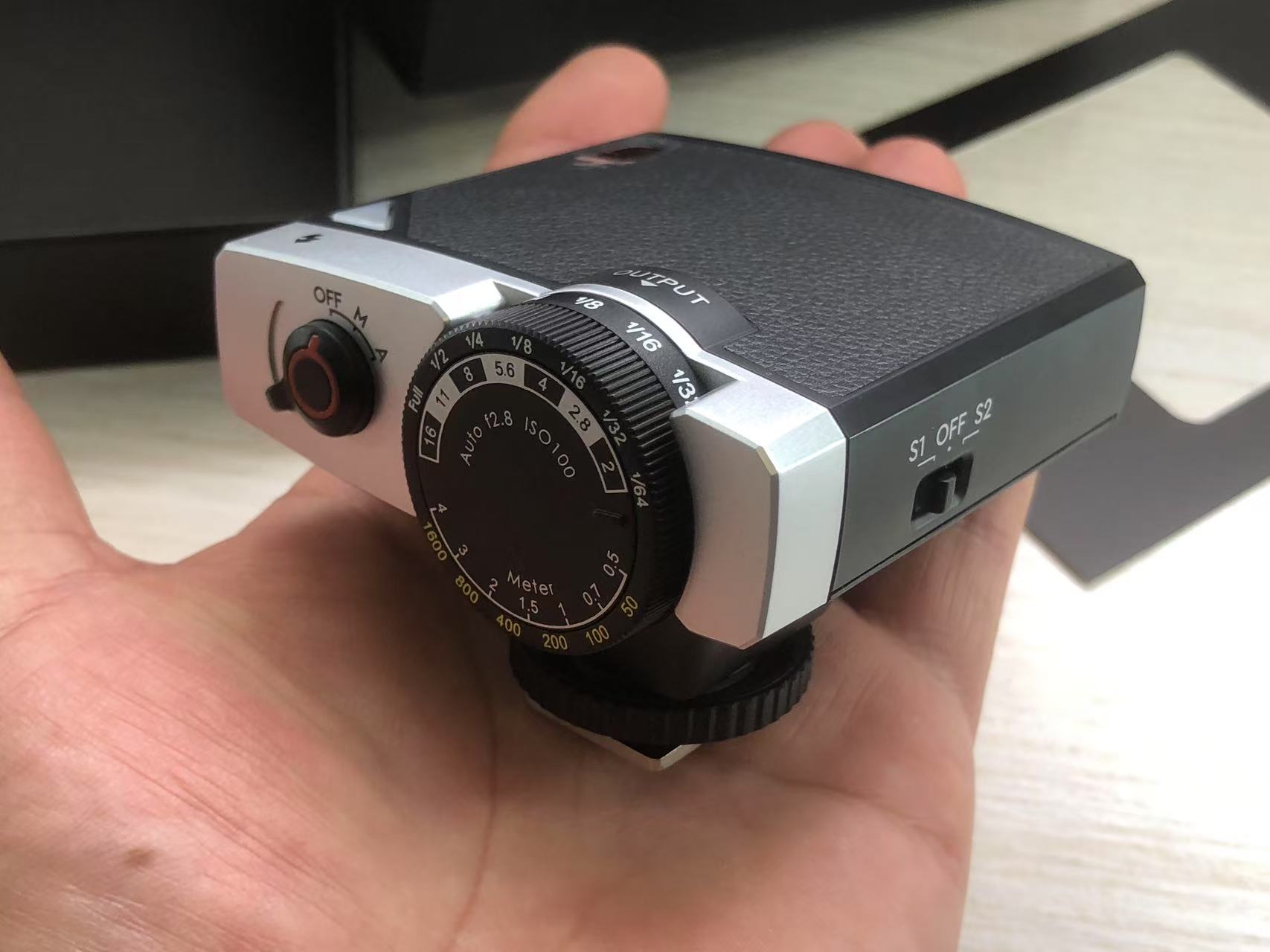 [Product=Flash][Brand=Godox][Model=Lux Junior][SN=M24C103163][Date=20250502][MD5=0bc06f775b3ef8070170974cb96a66bc].jpg