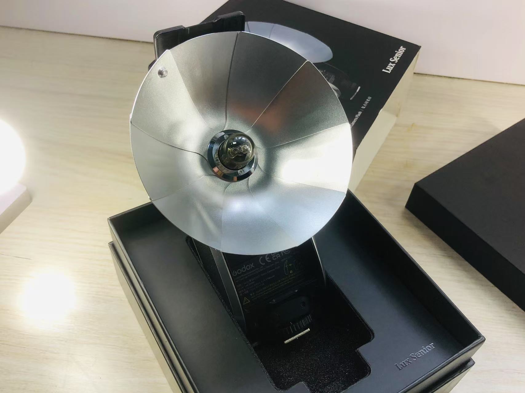 [Product=Flash][Brand=Godox][Model=Lux Senior][Date=20250508][MD5=b214dd37c1a3957d093bf2901c9f5c64].jpg