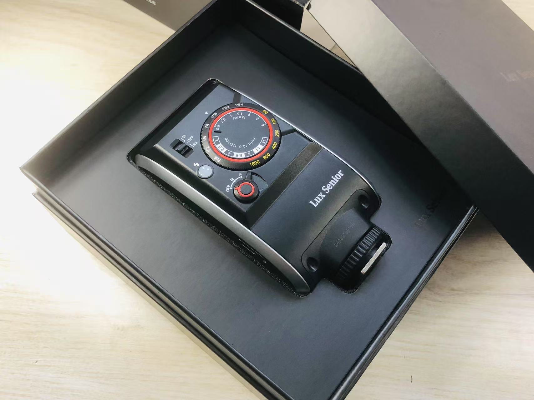 [Product=Flash][Brand=Godox][Model=Lux Senior][Date=20250508][MD5=f3d0534c6b0591b7c11105a320fe7e45].jpg