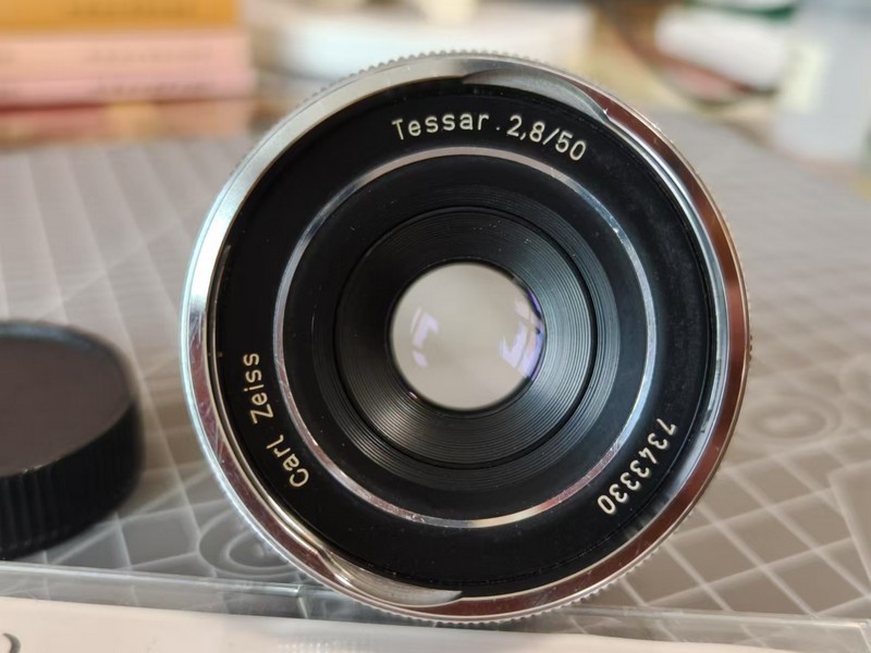 [Product=Lens][Brand=Carl Zeiss][Model=Tessar 50mm F2.8][FocalLength=50][MaxAPT=2.8][Mount=M42][SN=7343330][Frame=135][Date=20250510][MD5=9eb461d868b2511a231b67a4f8c95eab].jpg
