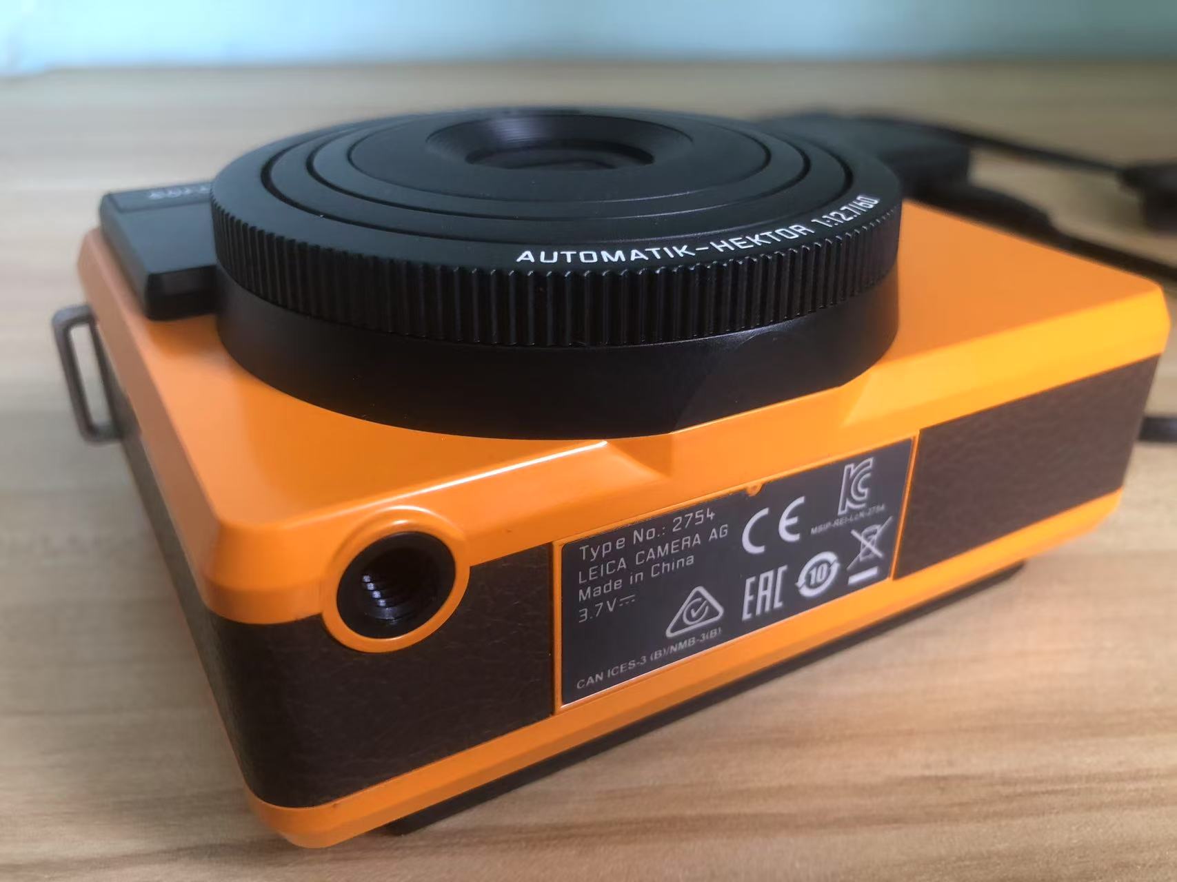 [Product=Camera][Brand=Leica][Model=SOFORT Type No, 2754][Date=20250515][MD5=33cf8b4e24dee76dbc6803aab5adba72].jpg