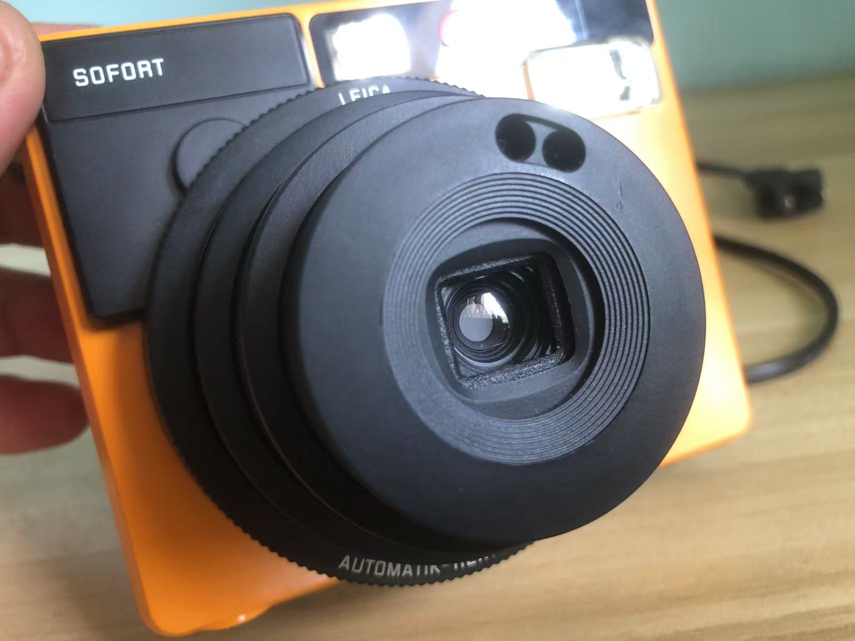 [Product=Camera][Brand=Leica][Model=SOFORT Type No, 2754][Date=20250515][MD5=1118b5f0915545a694a4962d37d64918].jpg