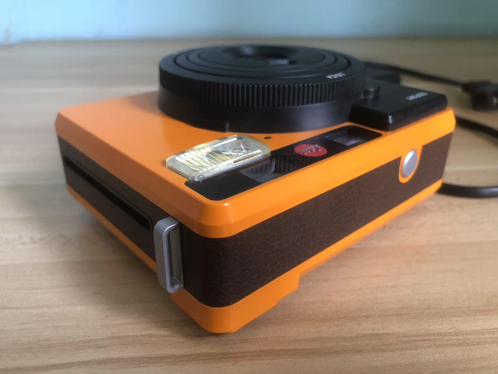 [Product=Camera][Brand=Leica][Model=SOFORT Type No, 2754][Date=20250515][MD5=940977dac008bfdd0704d86a11ee53b7].jpg