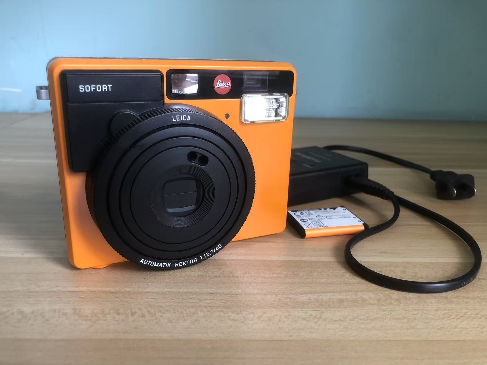 [Product=Camera][Brand=Leica][Model=SOFORT Type No, 2754][Date=20250515][MD5=a6e9557a57027266ffac987d3ddc2c04].jpg