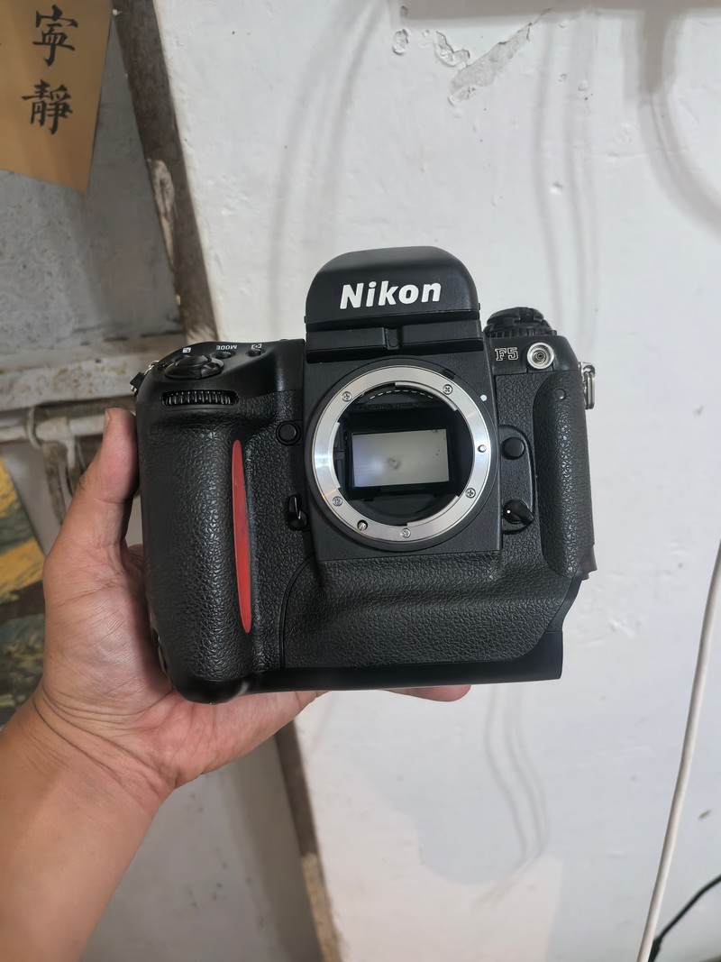 [Product=Camera][Brand=Nikon][Model=F5][SN=3095154][Date=20250518][MD5=ebf88dd46b58ab700a3124c9b03a3906].jpg