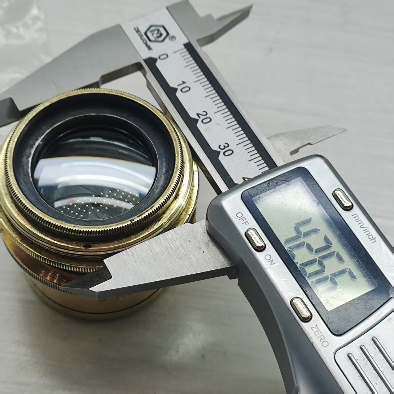 [Product=Lens][Brand=Rodenstock][Model=G.RODENSTOCK MÜNCHEN Doppel-Anastigmat Eurynar][FocalLength=180][MaxAPT=6.8][SN=34794][Date=20250521][MD5=f78d8b41d28eafea93ade0471a225b18].jpg