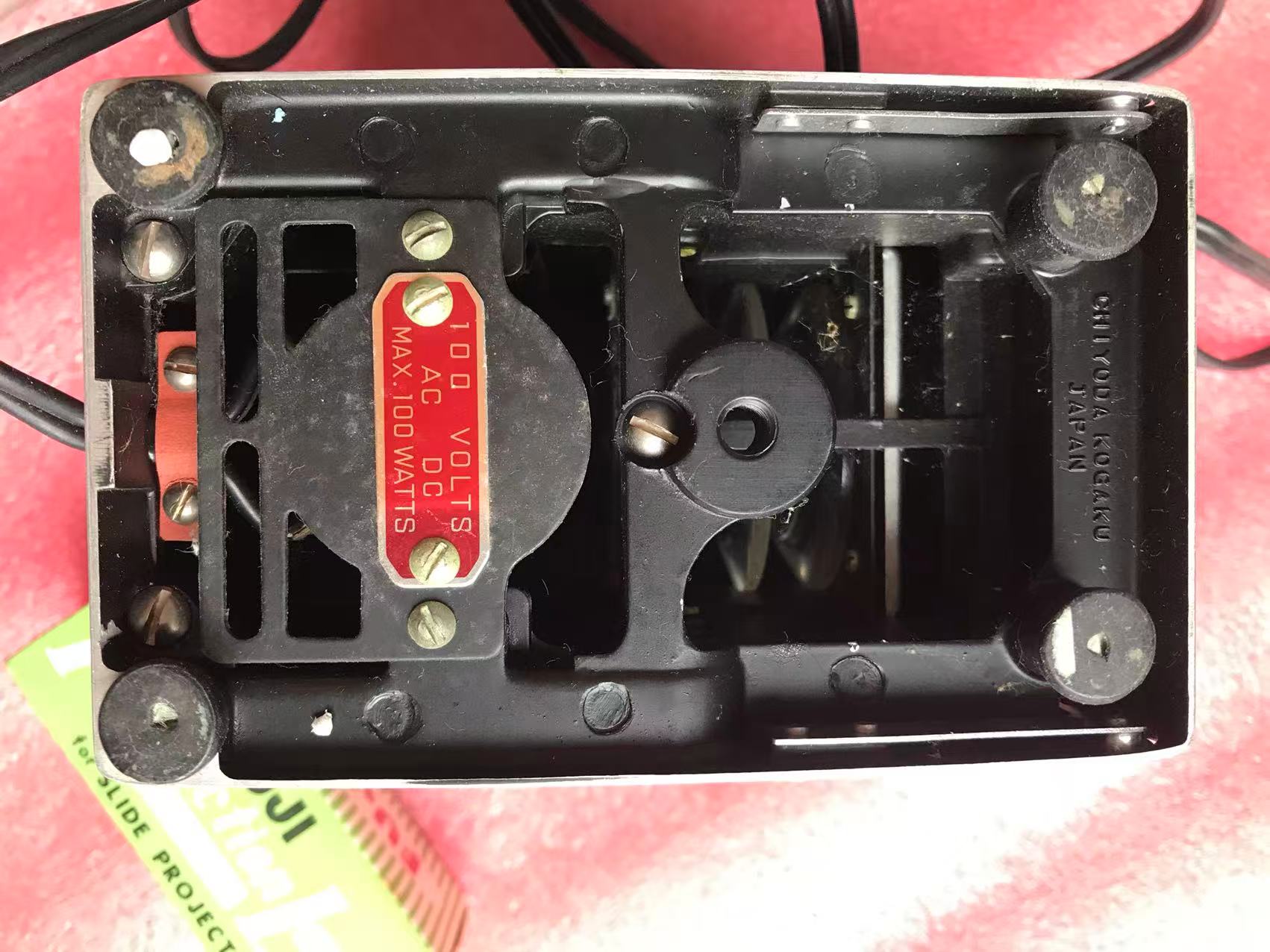 [Product=Projector][Brand=Minolta][Model=mini 35][Date=20250523][MD5=6b2d7f8a6a28c5a0cd401b75d38ea2f7].jpg