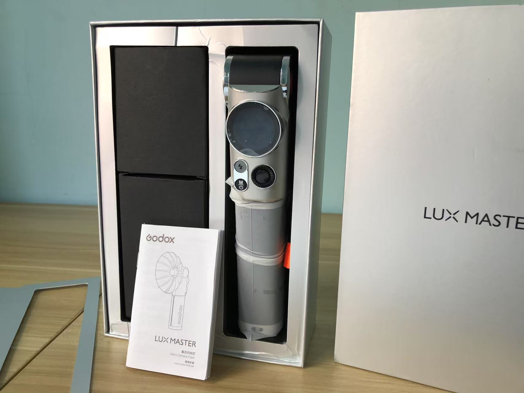 [Product=Flash][Brand=Godox][Model=Lux Master][Date=20250524][MD5=4c3ced10ac6d8c0e11ce91c6b52a5b07].jpg