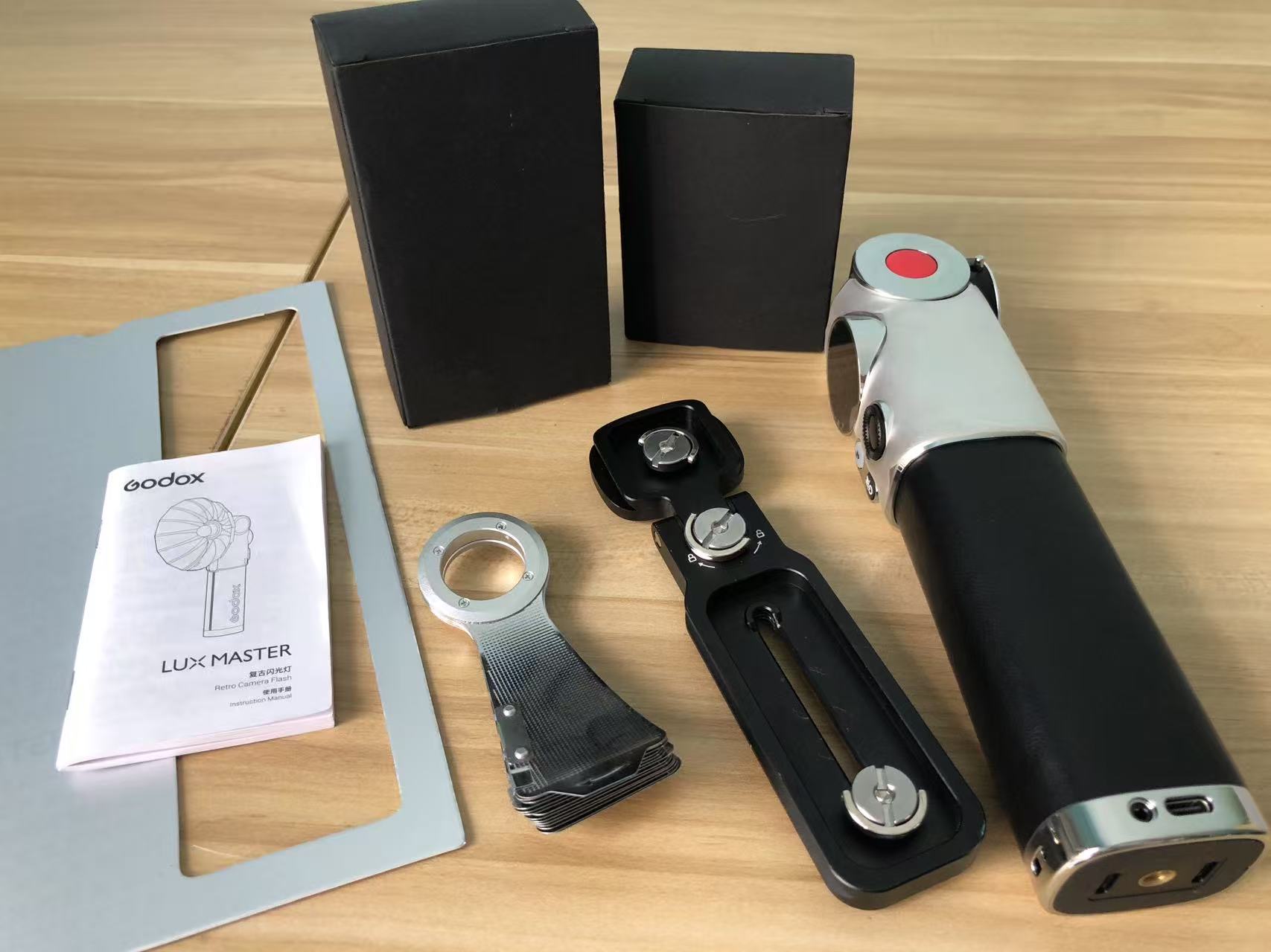 [Product=Flash][Brand=Godox][Model=Lux Master][Date=20250524][MD5=40dc14afd040cb32d13f63509ad20aa1].jpg