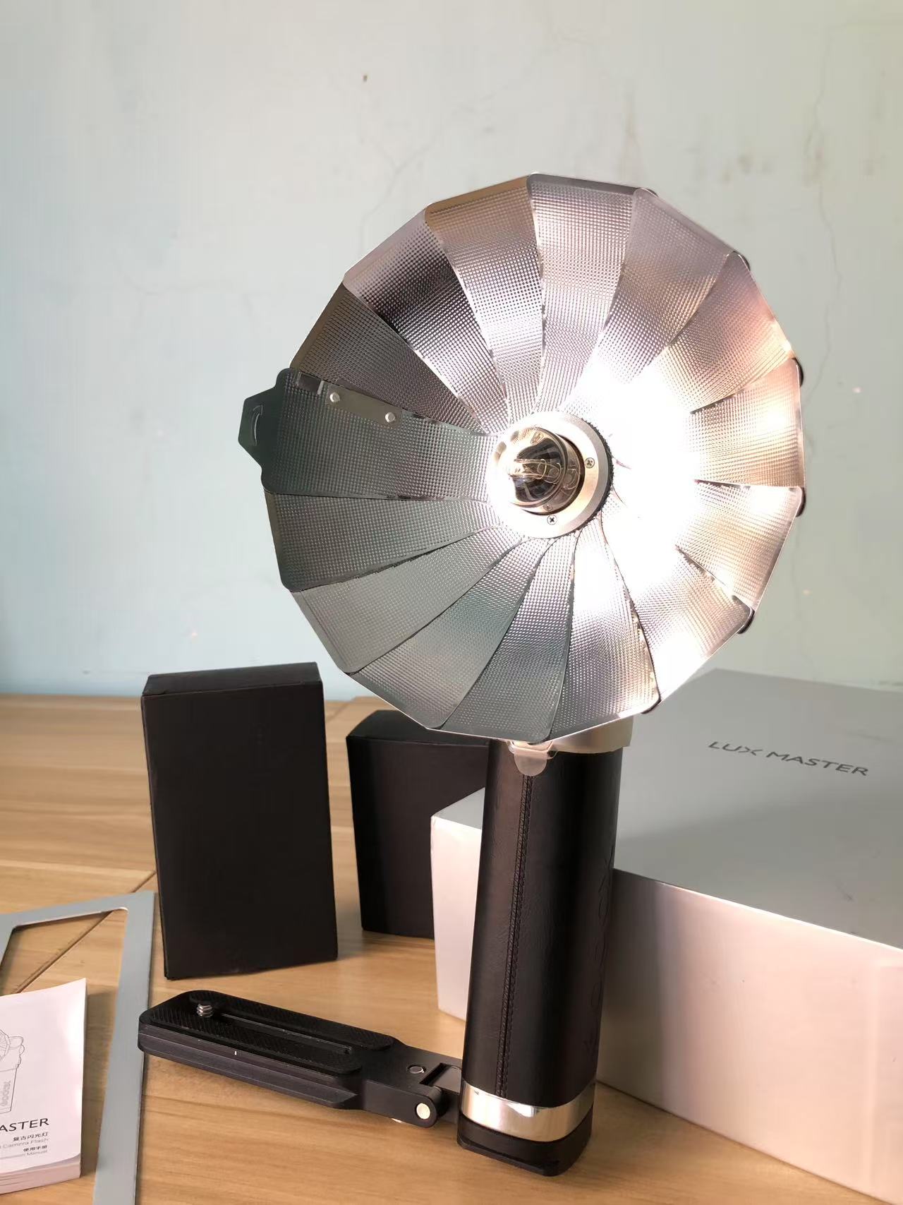 [Product=Flash][Brand=Godox][Model=Lux Master][Date=20250524][MD5=07833f155dc39a86c9e80926ac5c71d6].jpg