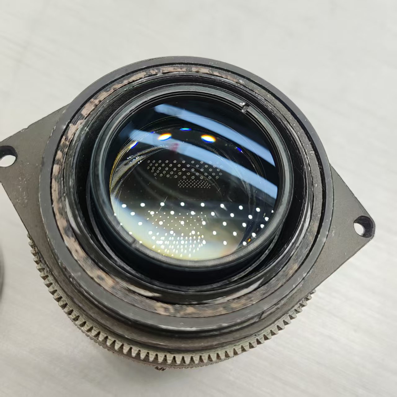 [Product=Lens][Brand=KMZ][Model=JUPITER-9 85mm F2][FocalLength=85][MaxAPT=2][SN=8402359][Frame=135][Date=20250524][MD5=a8a4e6b4c538cff47b7ce0cbf9dba5d9].jpg