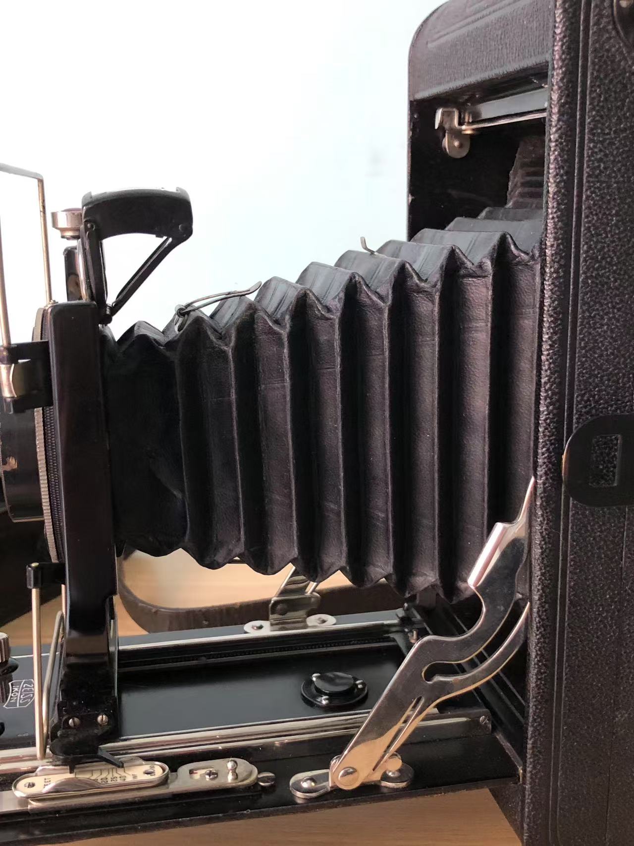 [Product=Camera][Brand=Zeiss Ikon][Model=Nixe 551_6][Date=20250525][MD5=da0c9e38285f5a4b82ce9b0a436a383e].jpg