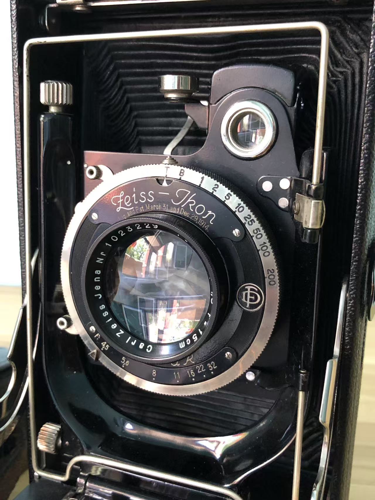 [Product=Camera][Brand=Zeiss Ikon][Model=Nixe 551_6][Date=20250525][MD5=d1383d799f6b00e9c7efc69fd7f5aa87].jpg