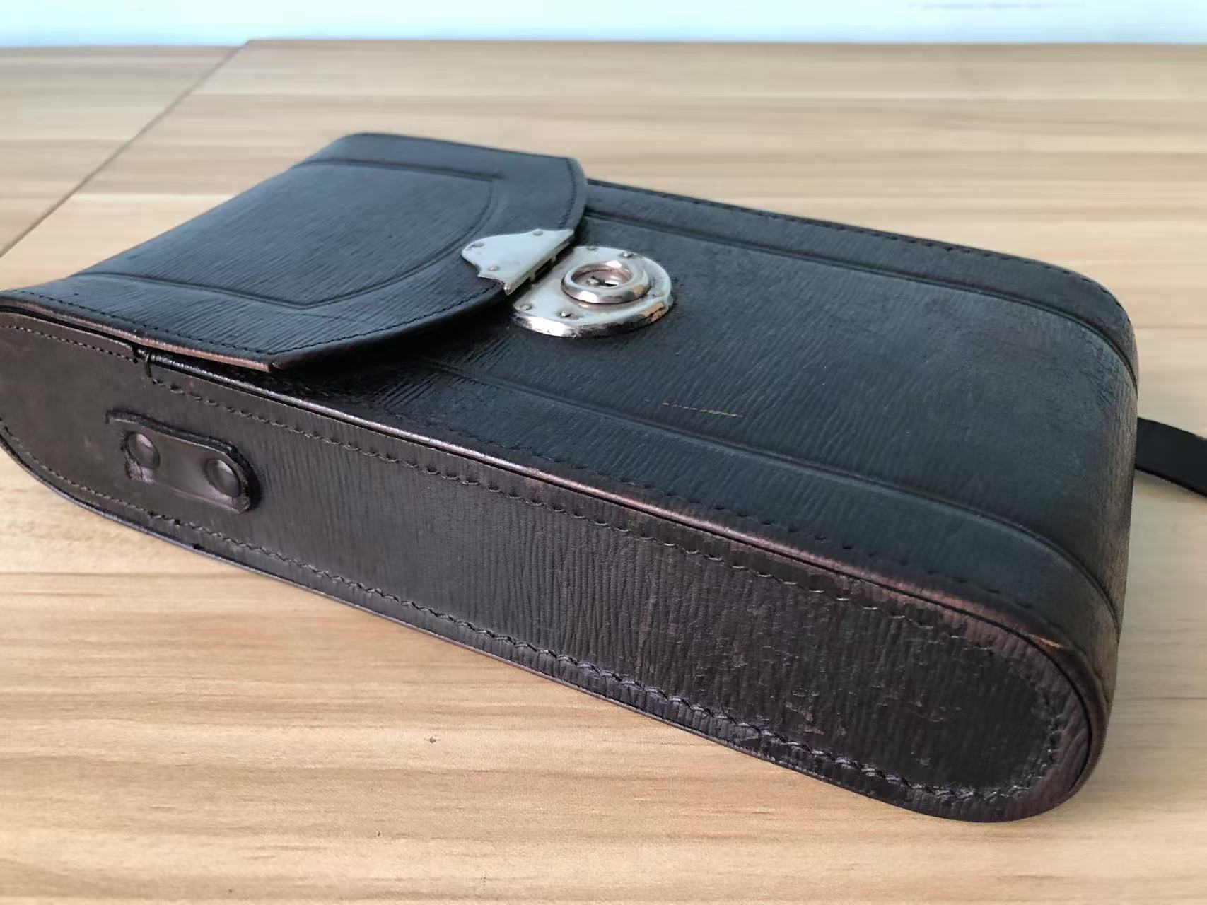 [Product=Camera][Brand=Zeiss Ikon][Model=Nixe 551_6][Date=20250525][MD5=33d6c3d20e6549adfad98e3fee159fc2].jpg