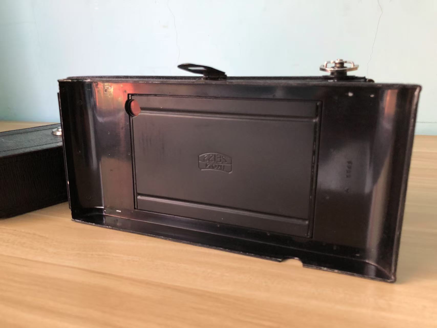 [Product=Camera][Brand=Zeiss Ikon][Model=Nixe 551_6][Date=20250525][MD5=dc886bc02a1fcd3f252be7a4362d1c72].jpg