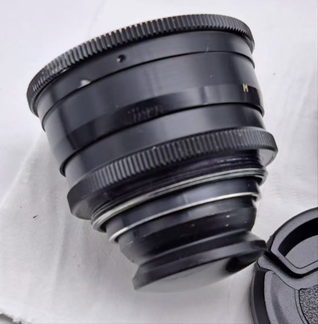 [Product=Lens][Brand=KMZ][Model=JUPITER-12][FocalLength=35][MaxAPT=2.8][Mount=L39][SN=7705429][Frame=135][Date=20250527][MD5=8320b5d7edfb2f10c4d87b6e49e8accf].jpg