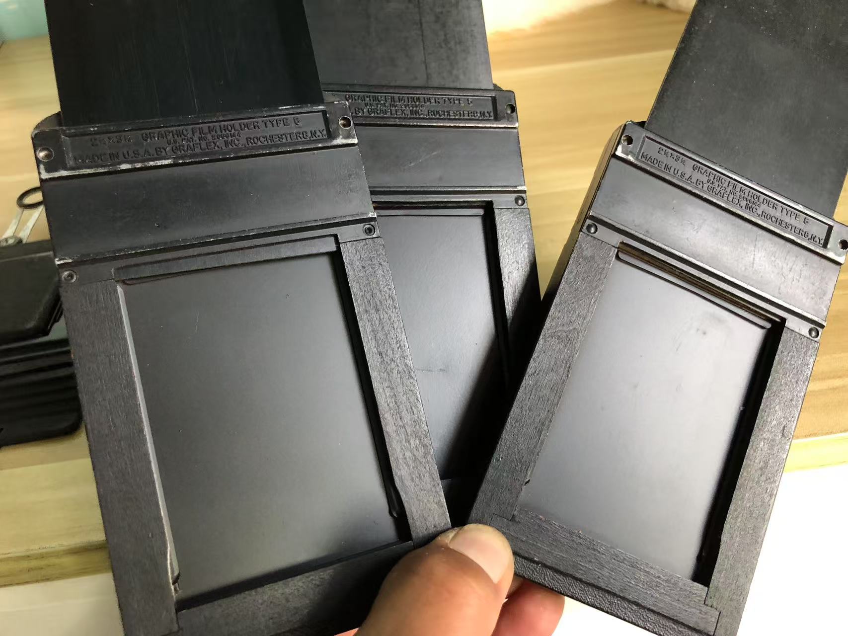 [Product=Film Holder][Brand=GRAFLEX][Model=FILM HOLDER TYPE 5][Date=20250527][MD5=3d86ace7d037f6d9c1550126efcecc38].jpg