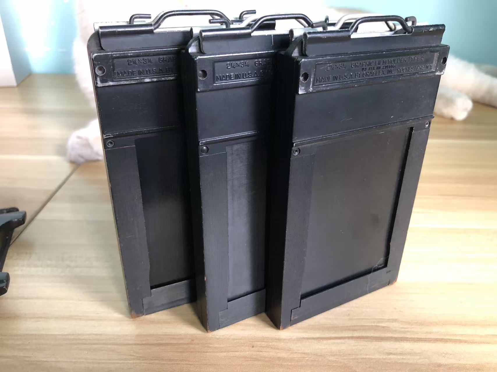 [Product=Film Holder][Brand=GRAFLEX][Model=FILM HOLDER TYPE 5][Date=20250527][MD5=8437cfe729de5492ed47ad903449c1fb].jpg
