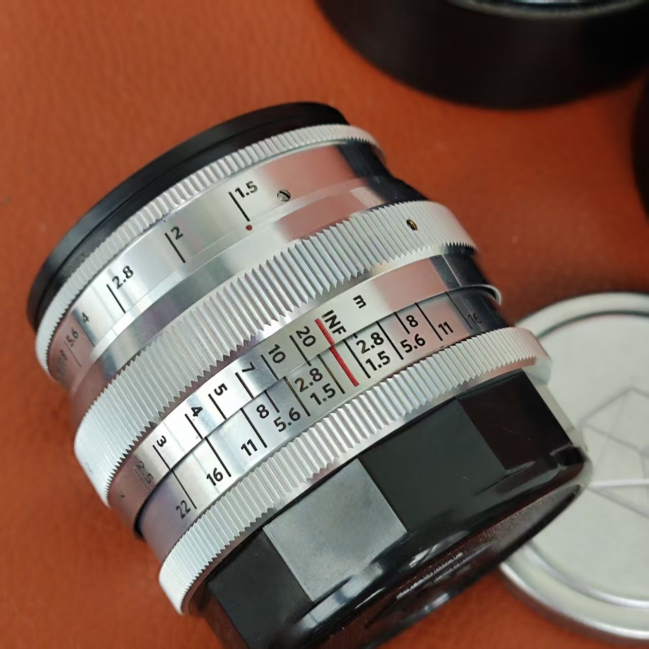 [Product=Lens][Brand=LOMOGRAPHY & ZENIT][Model=NEW JUPITER 3+][FocalLength=50][MaxAPT=1.5][Mount=L39][SN=00001296][Frame=135][Date=20250531][MD5=51bee721fdc3d7f71371fd4c2714392a].jpg