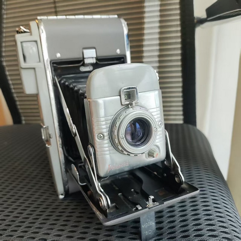[Product=Camera][Brand=POLAROID][Model=Land CAMERA Model 80][Date=20250531][MD5=5e78019416d5e229999d2e511eb2f763].jpg