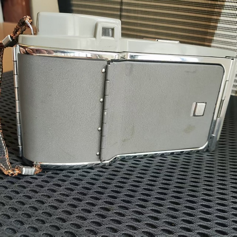 [Product=Camera][Brand=POLAROID][Model=Land CAMERA Model 80][Date=20250531][MD5=d0929035e028e14ebe37e1b1a9d671e0].jpg