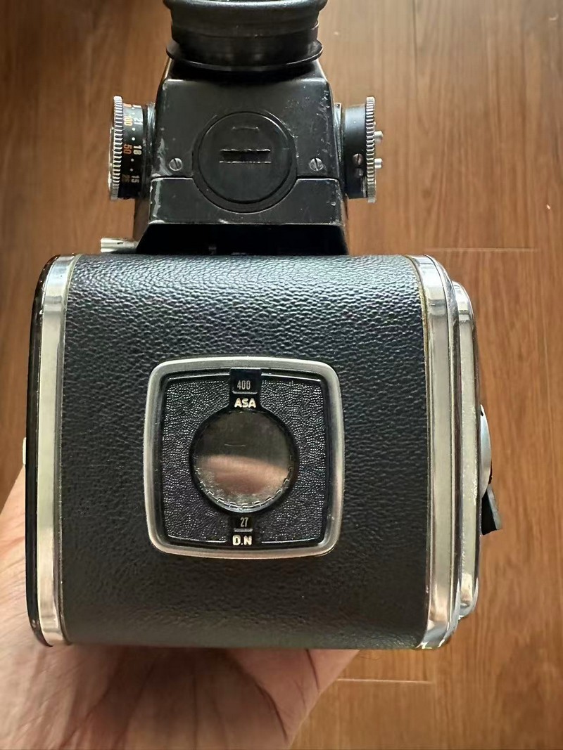 [Product=Camera][Brand=HASSELBLAD][Model=500 C][SN=TE 99169][Date=20250607][MD5=4eb54dfed79926c207a487e1c9395d85].jpg