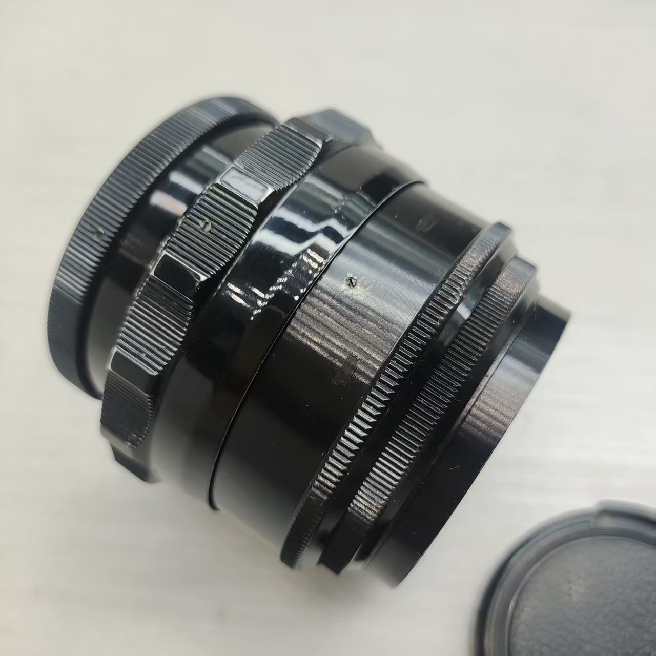 [Product=Lens][Brand=KMZ][Model=JUPITER-9 85mm F2][FocalLength=85][MaxAPT=2][Mount=M39][SN=6906047][Frame=135][Date=20250608][MD5=9f3cedf55eab635393de9e9ebf32ed36].jpg