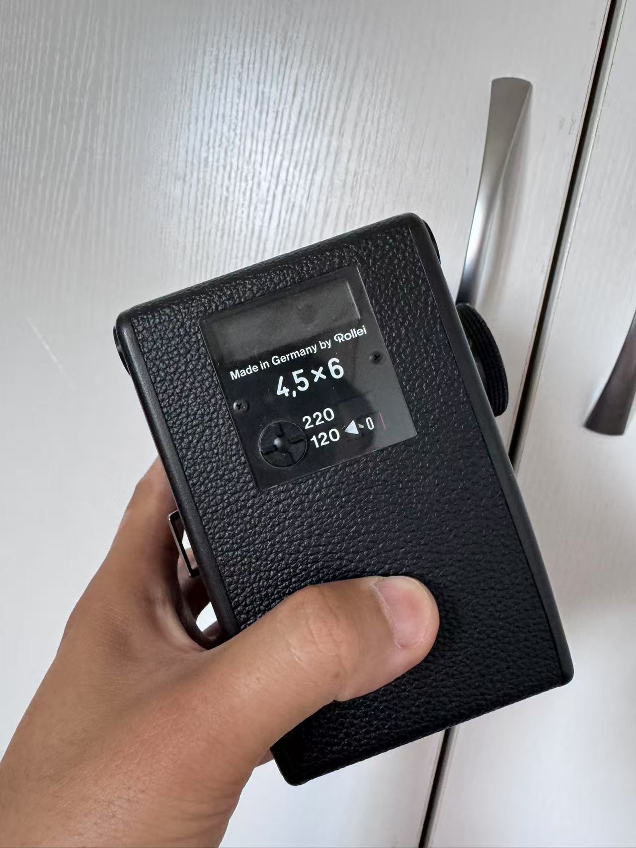 [Product=Camera][Brand=Rollei][Model=Rolleiflex 6002][SN=107230061][Date=20250612][MD5=2a6873ae913cb20766e4bc5184f2307a].jpg