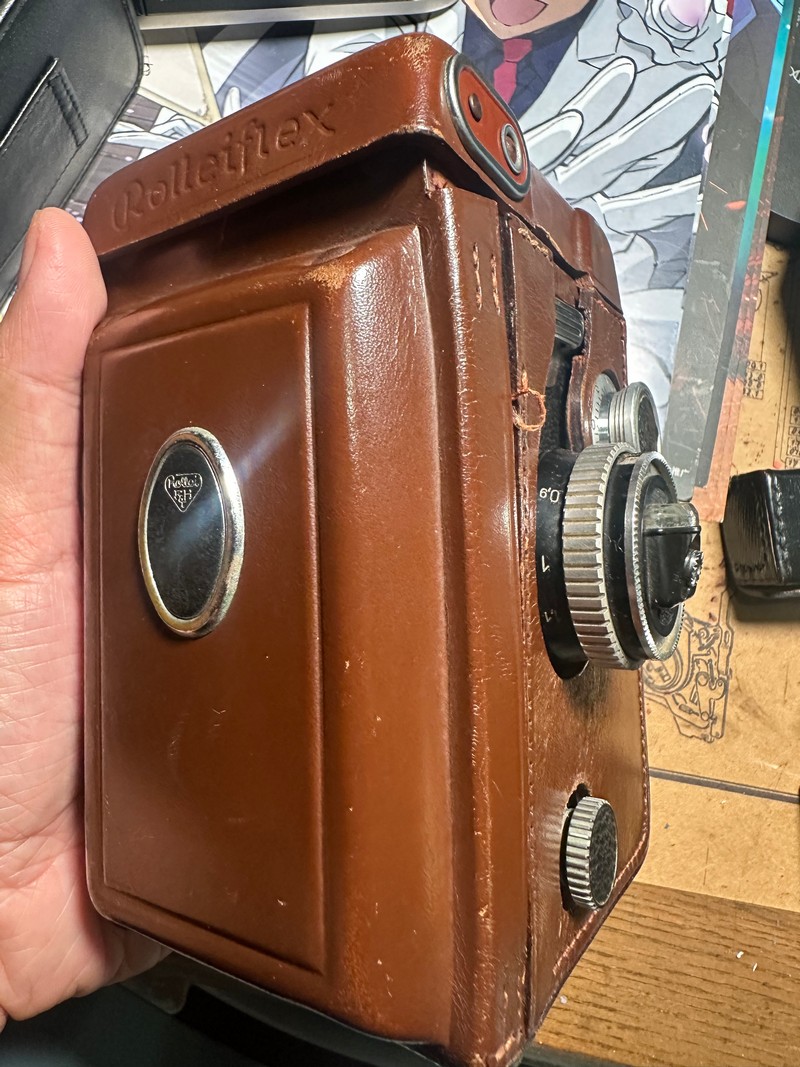 [Product=Camera][Brand=Rollei][Model=Rolleiflex 3.5E][Date=20250627][MD5=a4dca1159a22a9d918c36b24a5dd275a].jpg