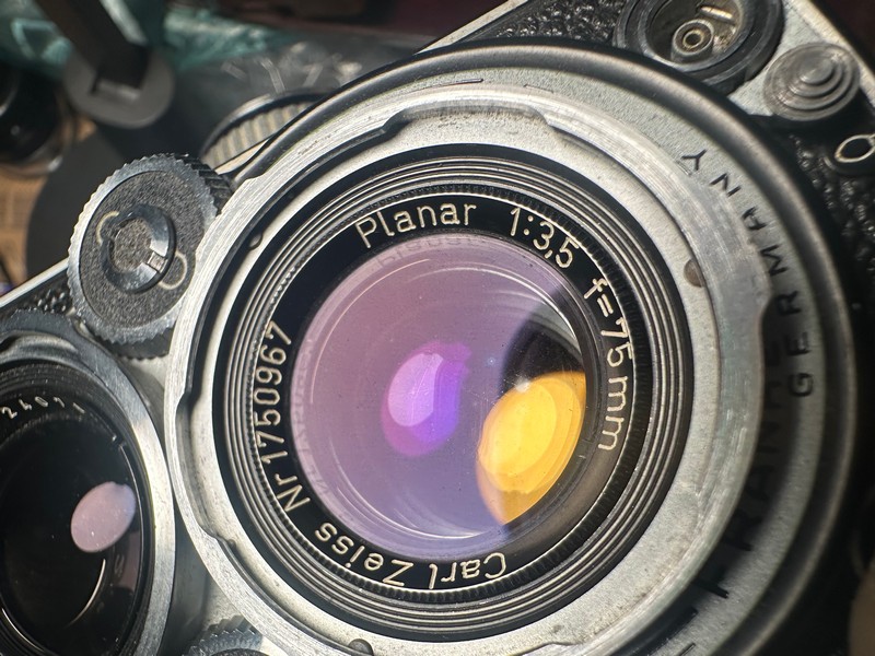 [Product=Camera][Brand=Rollei][Model=Rolleiflex 3.5E][Date=20250627][MD5=bd3e07fd9a7b16573f8ed1ba16202e99].jpg