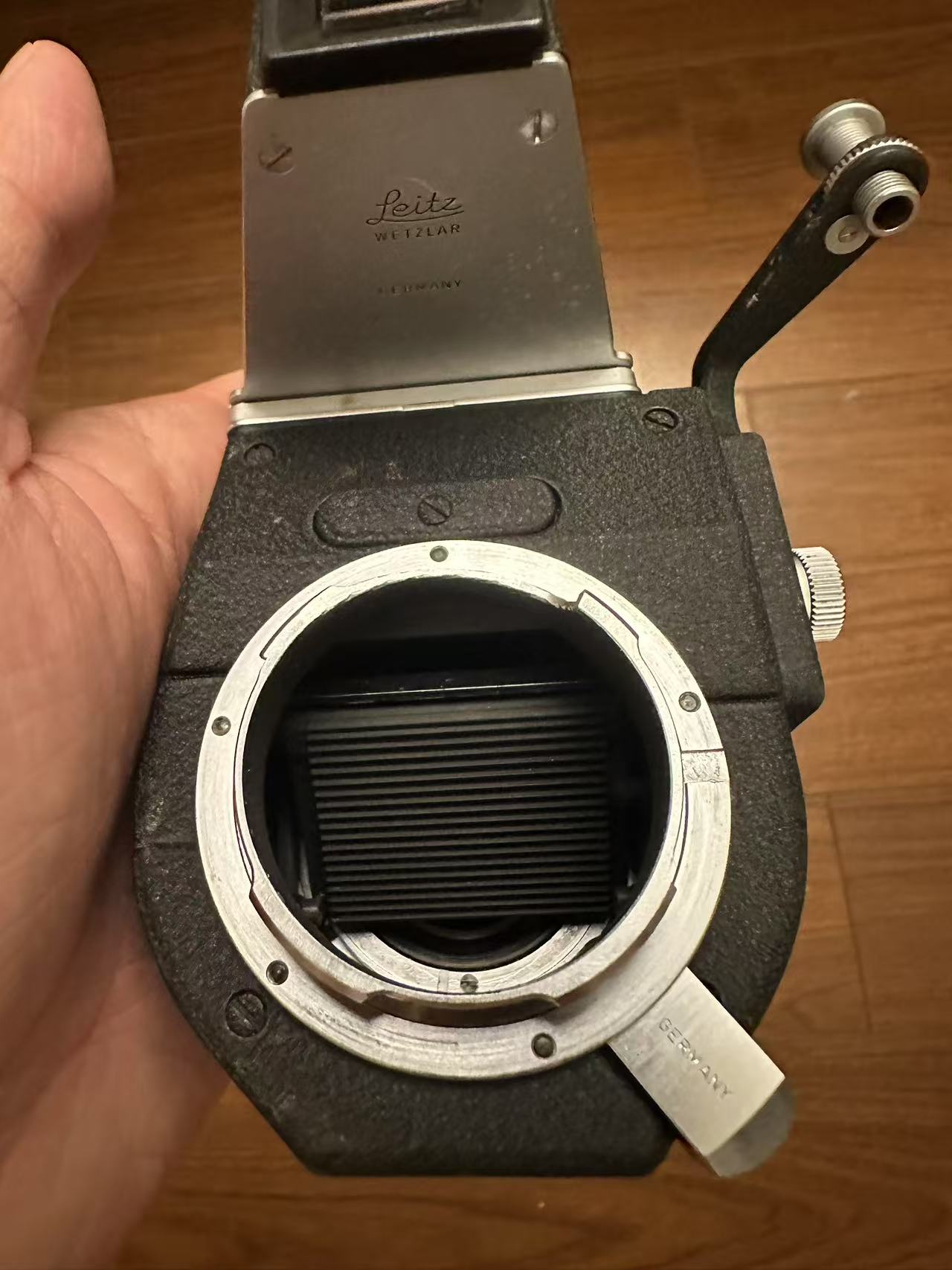 [Product=Lens][Brand=LEITZ CANADA][Model=ELMAR 65mm F3.5][FocalLength=65][MaxAPT=3.5][SN=1841919][Date=20250627][MD5=b6275883cb56aad9e9a6c9357b8c547a].jpg