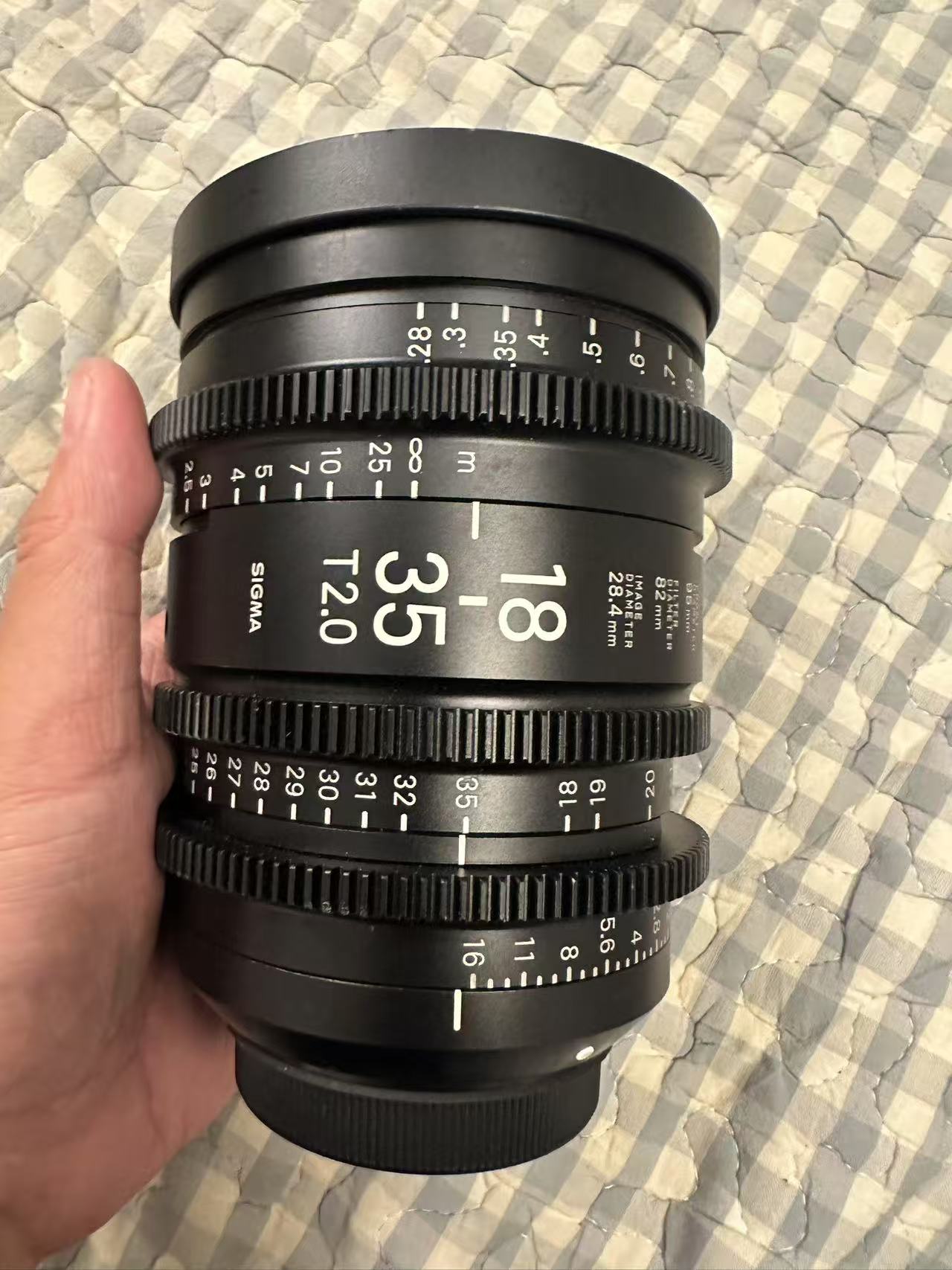 [Product=Lens][Brand=Sigma][Model=18-35 T2.0][FocalLength=18-35][MaxAPT=2][Mount=EF][SN=53769339][Date=2025707][MD5=9224cc726f401155b9c556ebebdad5e8].jpg