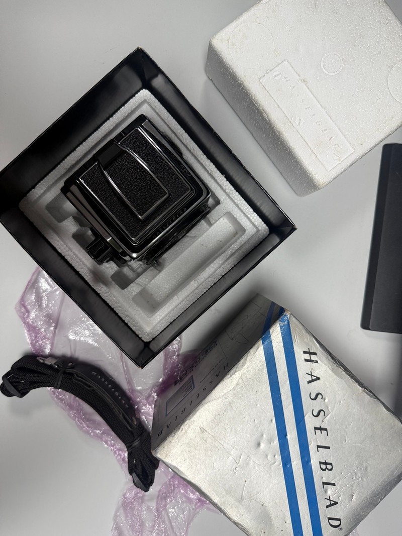 [Product=Camera][Brand=HASSELBLAD][Model=503CX][SN=11ES13941][Date=20250718][MD5=0becb4a30f609535e5de0358ec25dee3].jpg