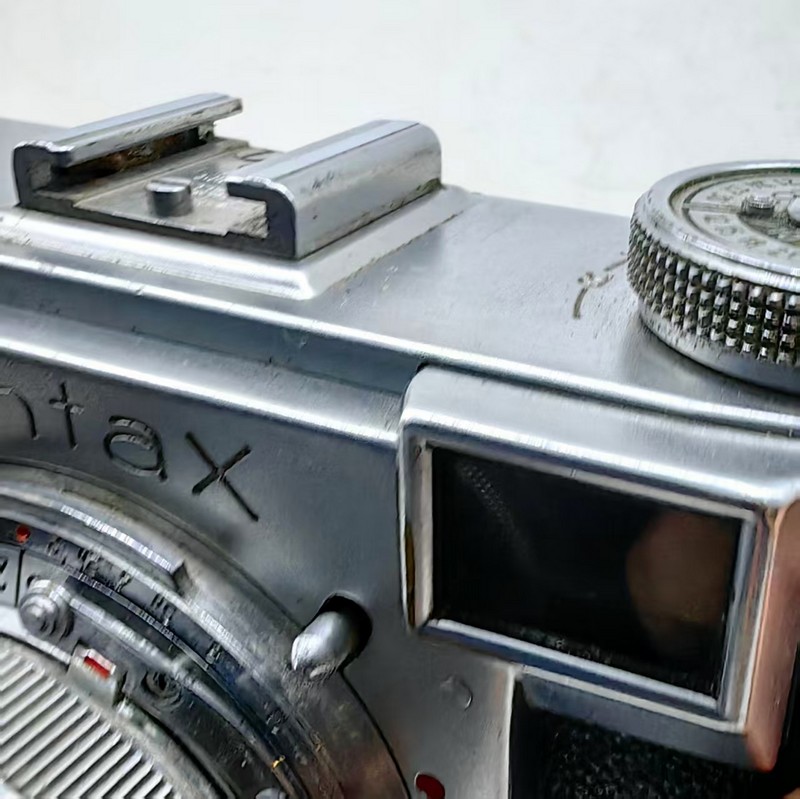 [Product=Camera][Brand=Zeiss Ikon][Model=Contax][SN=T 33240][Date=20250723][MD5=4a2bd63c36338be07c47aa3cc66db3fc].jpg