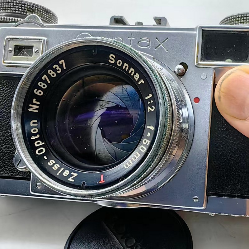 [Product=Camera][Brand=Zeiss Ikon][Model=Contax][SN=T 33240][Date=20250723][MD5=756ecd81107f066aa71c4262dfab7edd].jpg