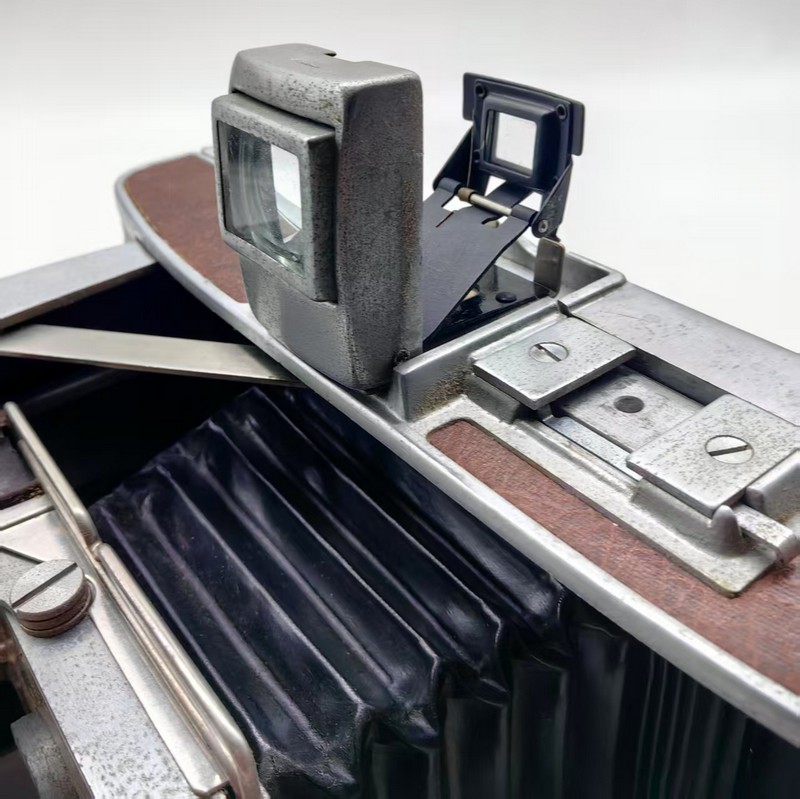 [Product=Camera][Brand=Polaroid][Model=LAND CAMERA Model 95A][Date=20250725][MD5=118dfad9f9f69749cd8ae539f8764d96].jpg