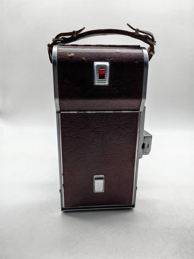 [Product=Camera][Brand=Polaroid][Model=LAND CAMERA Model 95A][Date=20250725][MD5=afd753d621a17268eac5dc72f09598a0].jpg