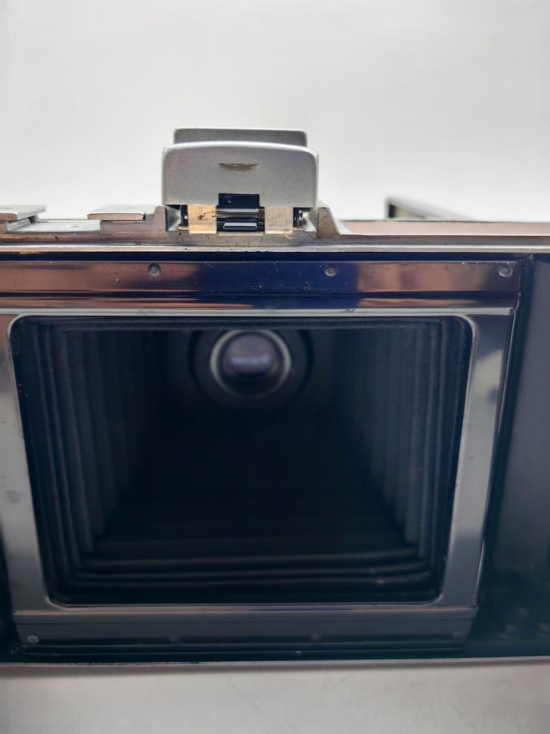 [Product=Camera][Brand=Polaroid][Model=LAND CAMERA Model 95A][Date=20250725][MD5=eaeb443796a942c4b842abba0e7cff73].jpg