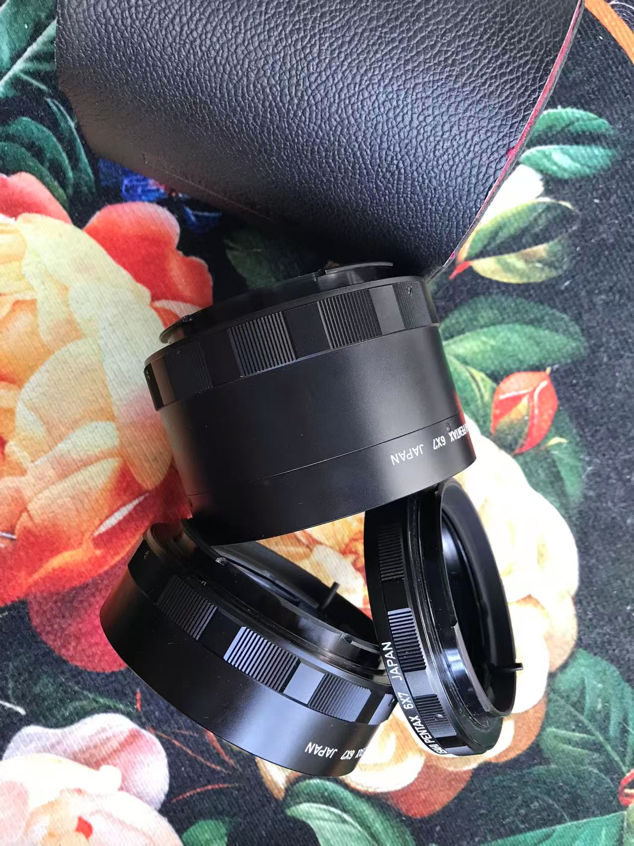 [Product=Lens][Brand=Pentax][Model=Super-Multi-Coated TAKUMAR 6X7 300mm F4][FocalLength=300][MaxAPT=4][Mount=PK 67][SN=8466326][Frame=6x7][Date=20250908][MD5=97653569ce56b591d9455cbb6e022596].jpg