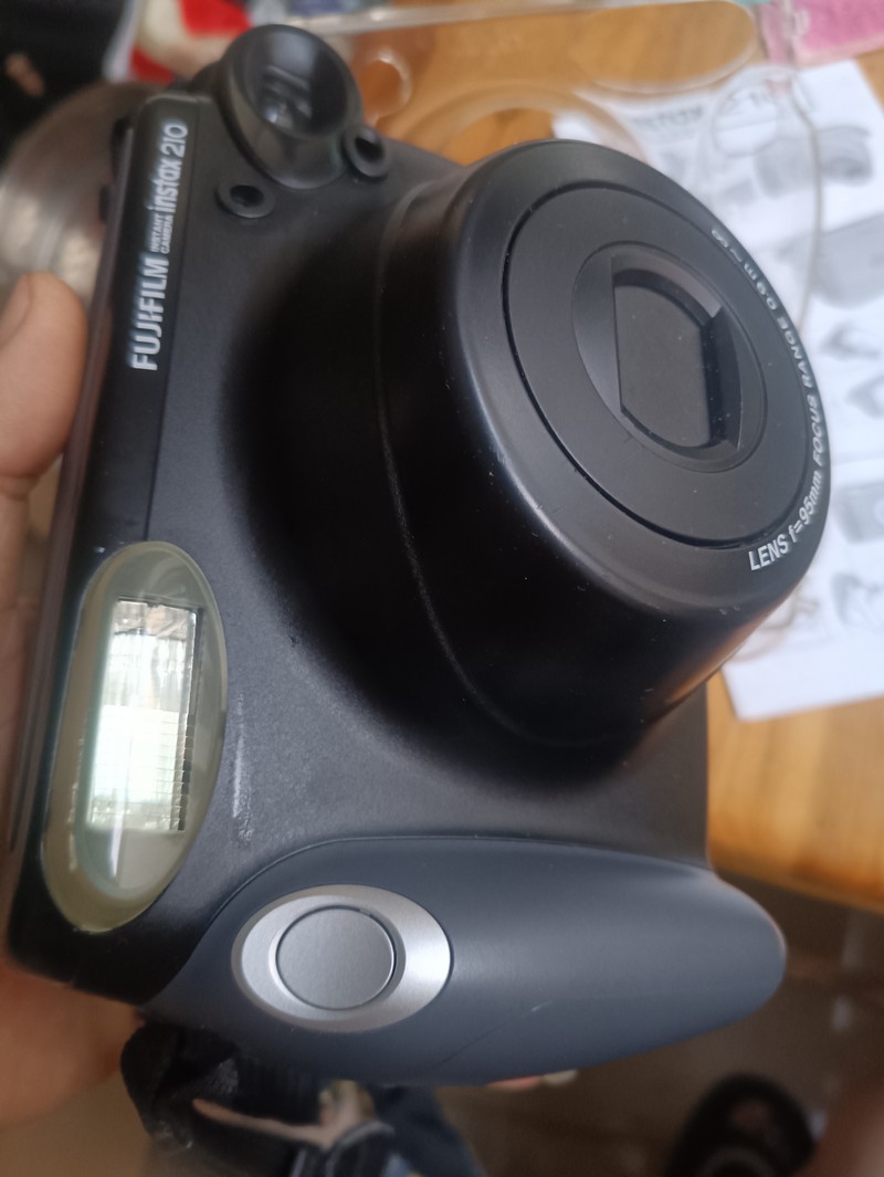 [Product=Camera][Brand=FUJIFILM][Model=instax 210][Date=20250919][MD5=60b8711e97840e78cd30556eeeaca6eb].jpg